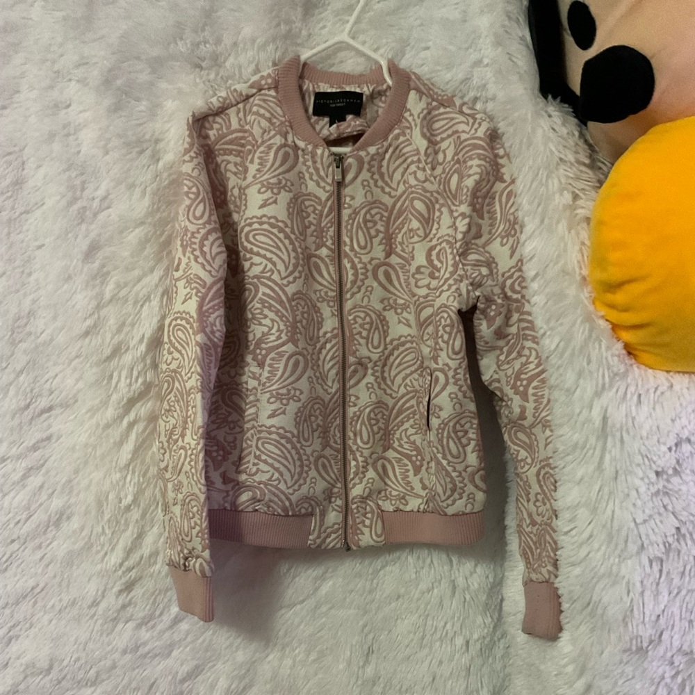 Jacket - Picture 1 of 5